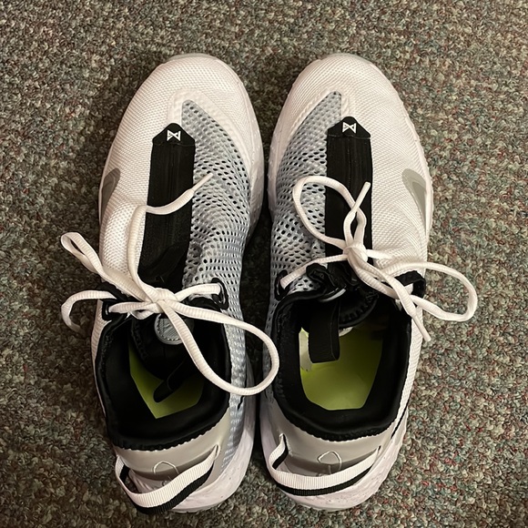 Nike Sports mesh athletic shoes.. Size - US 12.. - Picture 4 of 4